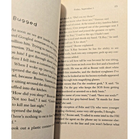 IQ (Book One: Independence Hall) by Roland Smith [Good + Free Shipping] - Picture 5 of 8